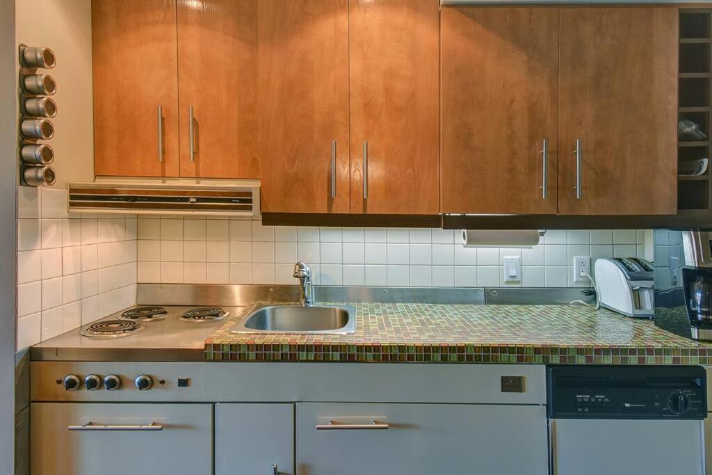 Charming Tremblant 1 Bedroom With Pool And Hot Tub Mont-Tremblant Exterior foto